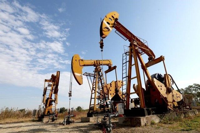 En la imagen de archivo una bomba de petróleo se ven en un campo petrolífero en Huaian, provincia de Jiangsu, China